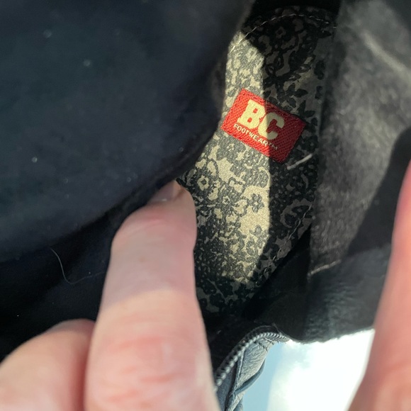 (2/$20) BC Black Vegan leather booties Size 7.5 - Picture 5 of 6